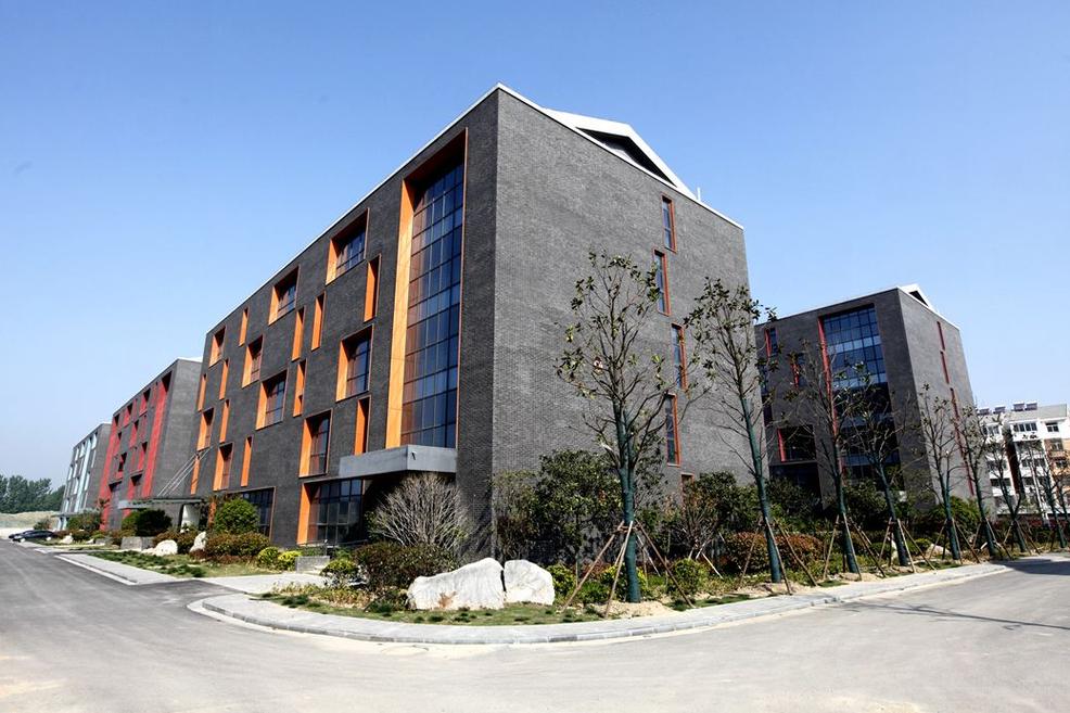 科技赋能促转型 服务提升优环境——区委书记、区长罗德清调研天商云创纪实